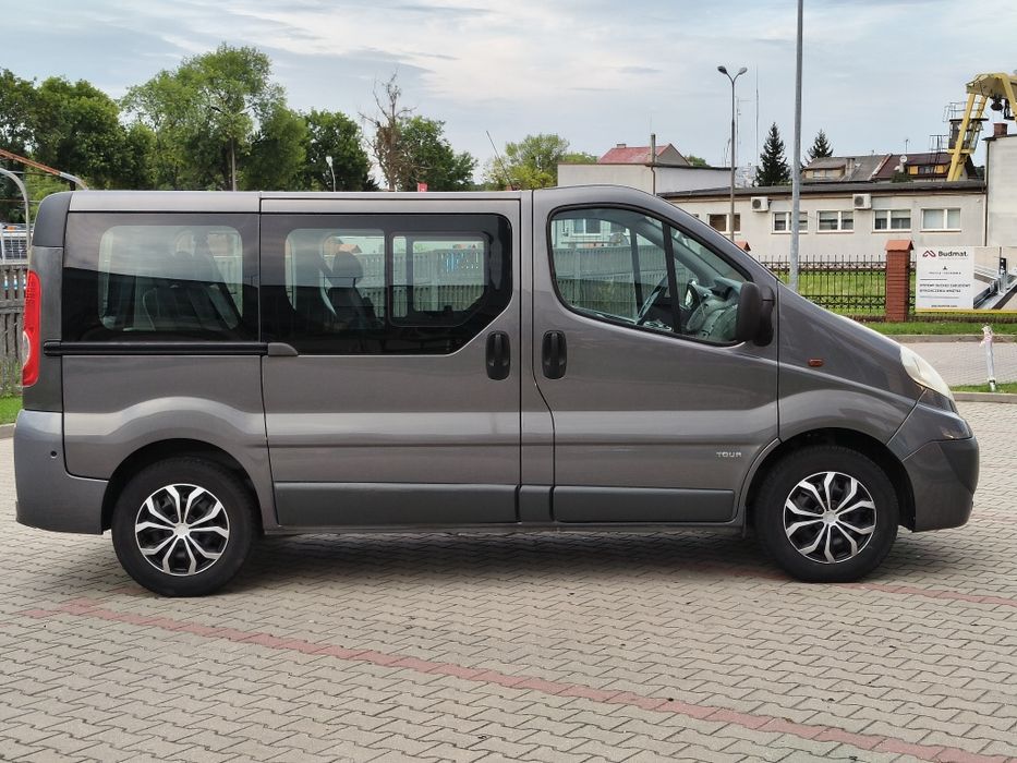Opel Vivaro 2,0CDTI  -TOUR- import  TABLICE PL
