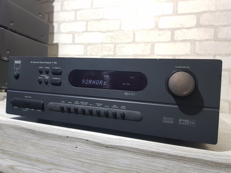 16 Кг! AV Стерео ресивер/підсилювач  NAD T752 2×100Вт б/у з Німеччин