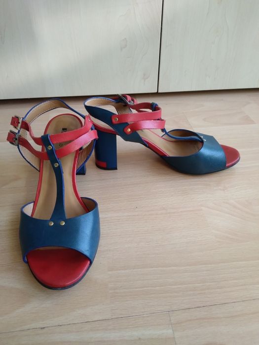 Sandały damskie r 37 Solo Femme