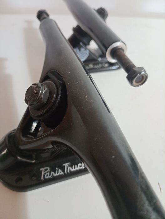 Trecks de skate NOVOS