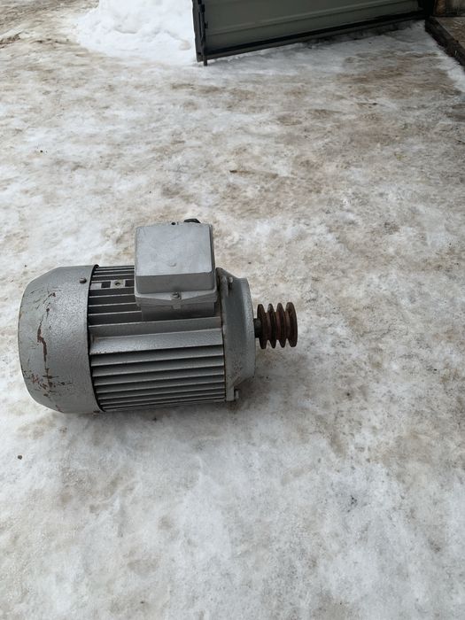 Продам електро мотор з Німечинни