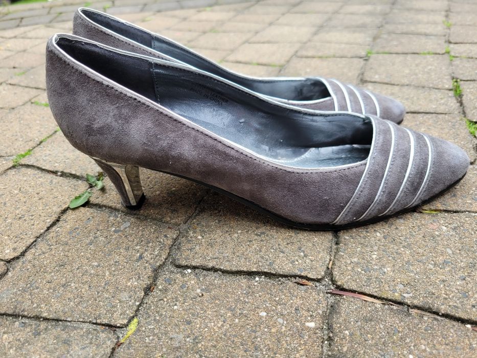 Szare buty rozmiar 37 38