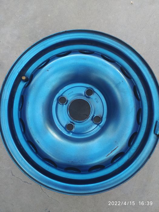 Jante azul carro