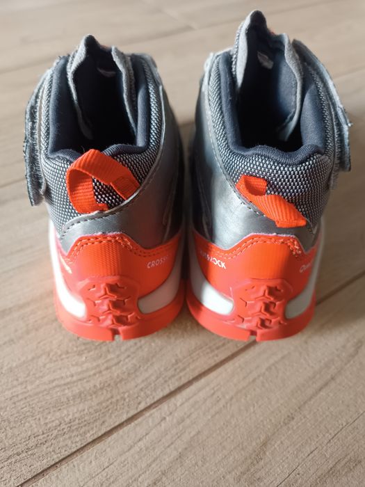 Buty turystyczne dla dzieci Quechua Crossrock Mid wodoodporne