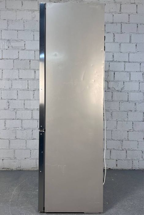 Холодильник Bosch KGE49AI40/09