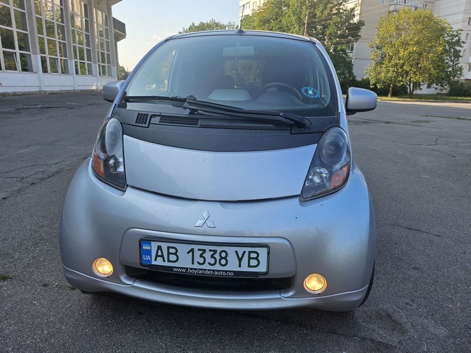 Продам машину Mitsubishi I Miev