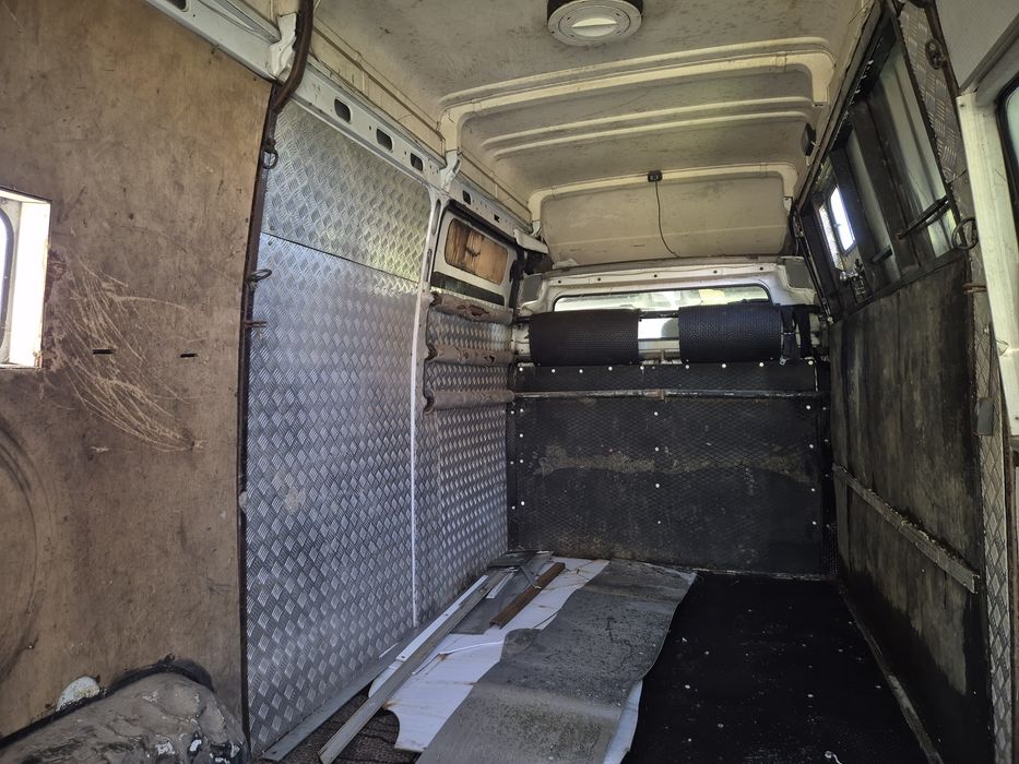 Renault Master II do przewozu żywych zwierząt koniowóz żywiec bydło