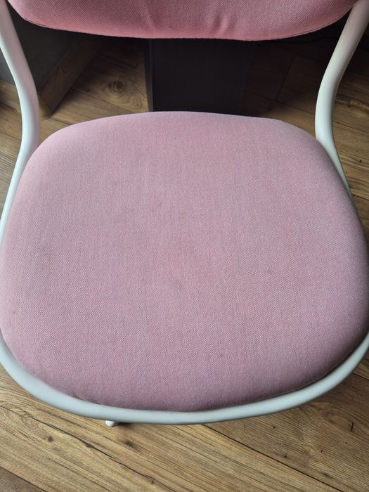 Ikea  Dziecięce krzeslo biurowe białe/różowe  Örfjall