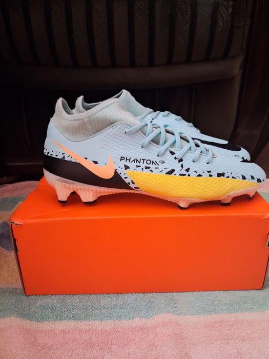 OKAZJA!!!Buty pilkarskie nike phantom 42,5 . Stan Bdb.