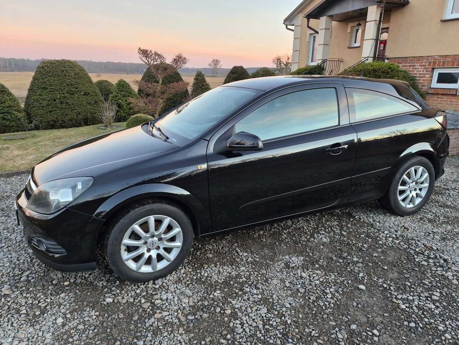 Opel Astra GTC 1.6 2007 r. Cosmo osoba prywatna