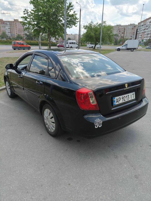 Автомобиль Шевроле