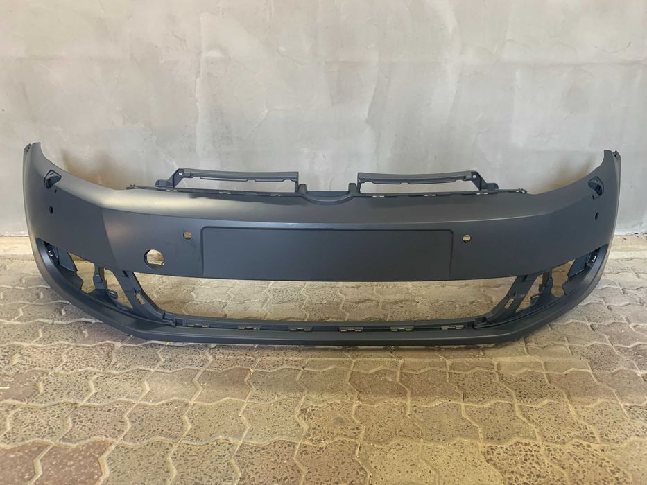 Бампер передній Volkswagen Golf 6
