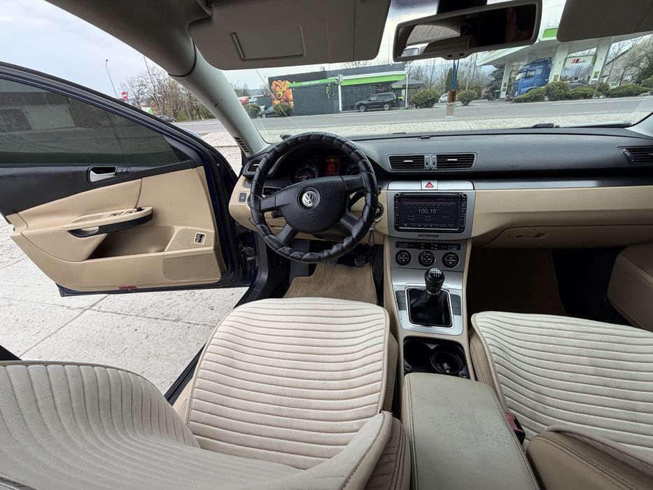 Volkswagen Passat [ Comfortline ]