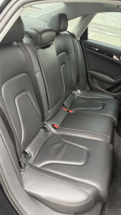 Продам Audi A4 2012