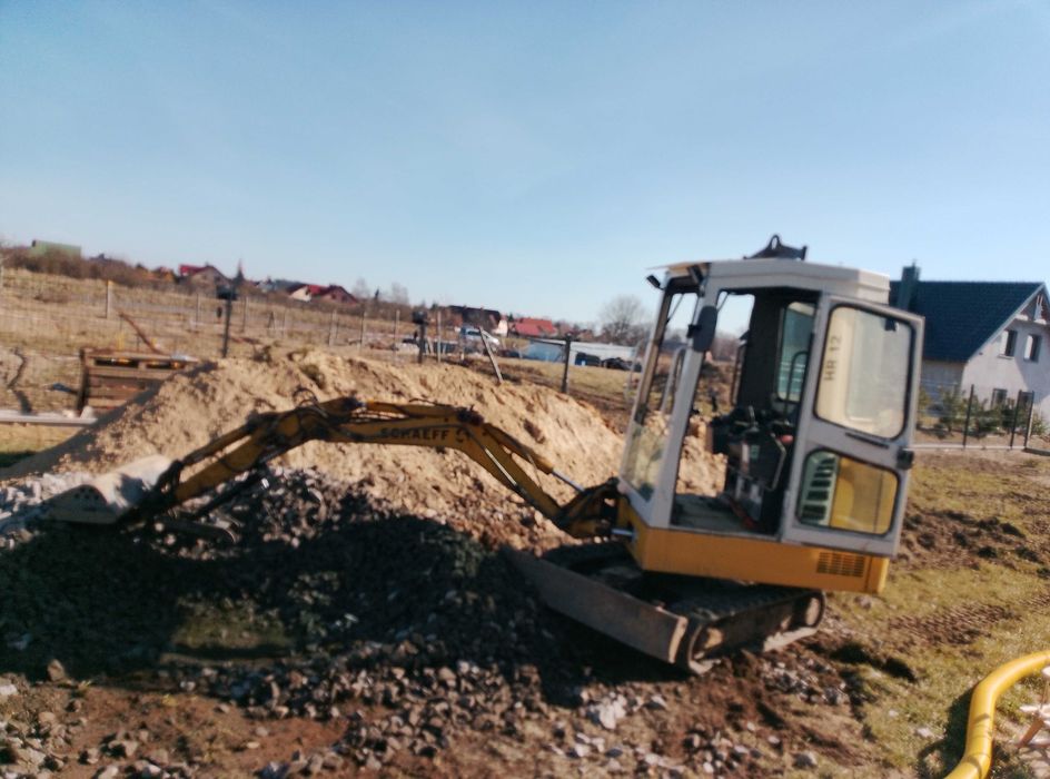 Usługi minikoparką  transportowe wywrotka 3.5  tony budowlane