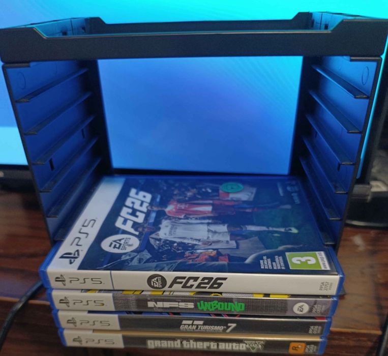 Ps5+4 jogos e 2 comandos