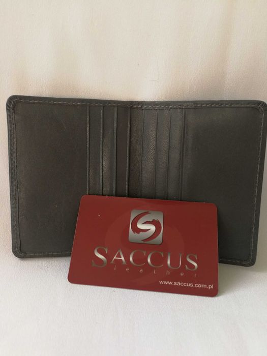 Etui na wizytówki, skóra, firma Saccus, kolor szary.