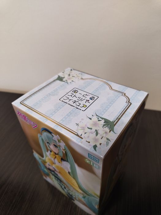 Furyu Noodle Stopper VOCALOID Hatsune Miku Flower Fairy Lily White