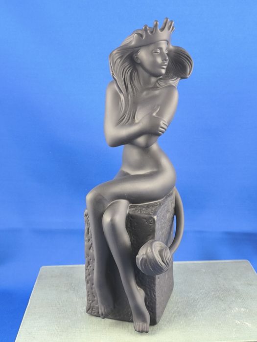 Znak zodiaku Royal Copenhagen lew #porcelana #ozdoba #prezent