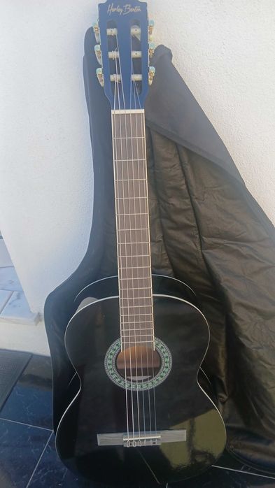 Viola completamente nova com capa.
