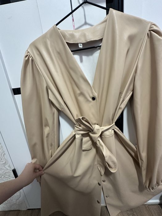 Плаття з еко шкіри