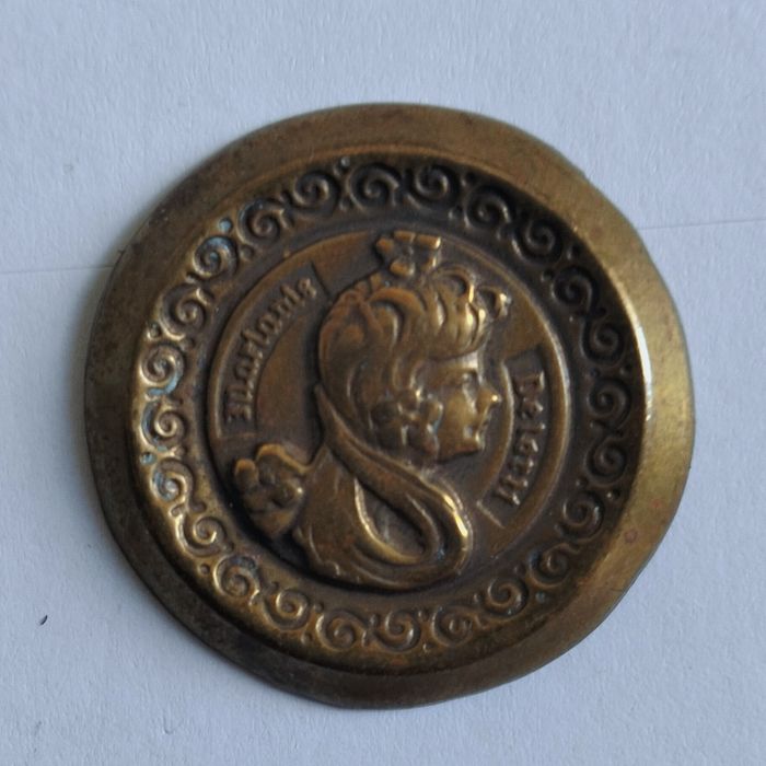 Capa de botão ou cráchat em bronze