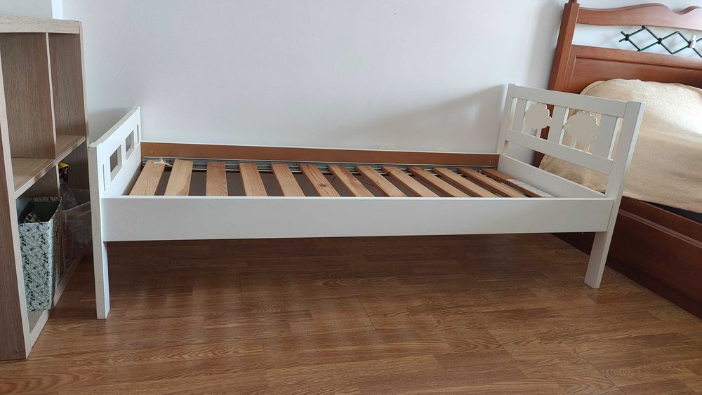 Cama baixa IKEA para bebé/criança 160×70