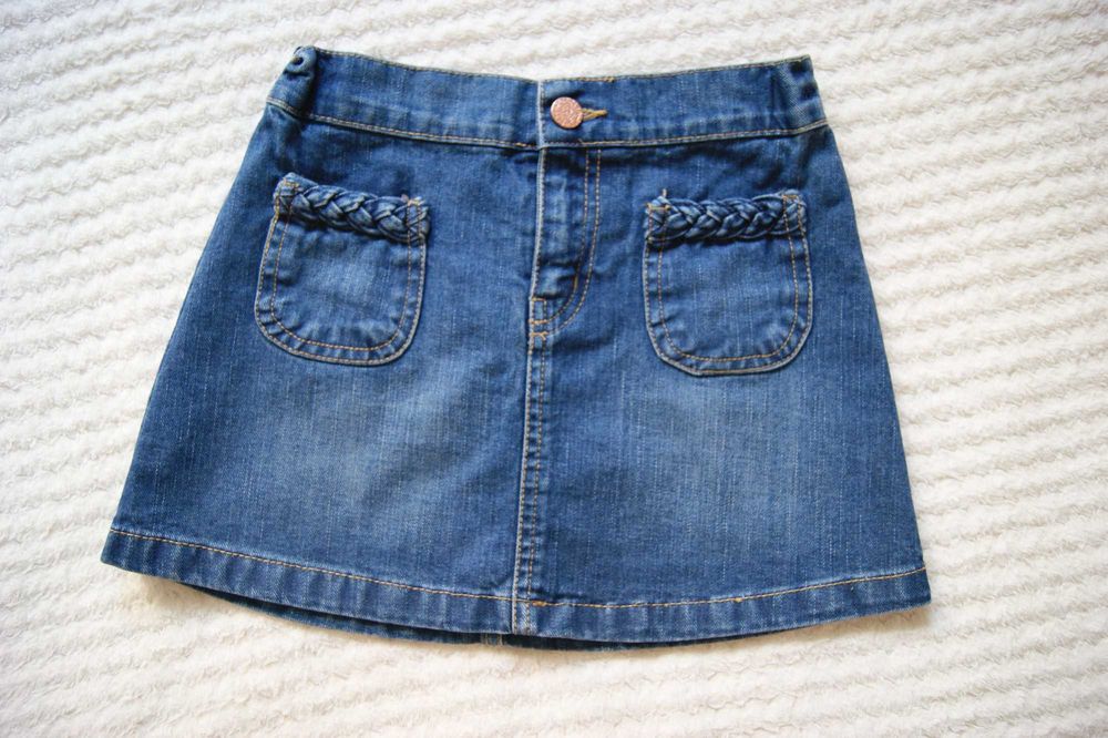 Śliczna spódniczka dżinsowa