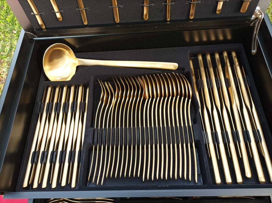 Faqueiro Dourado de excelência - 130 peças - Herdmar