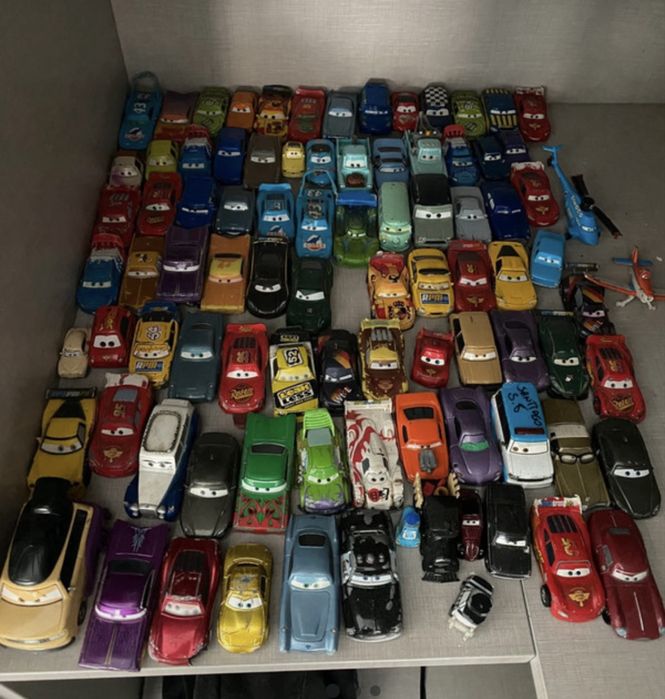 Coleçao de 90 Faisca Mcqueen