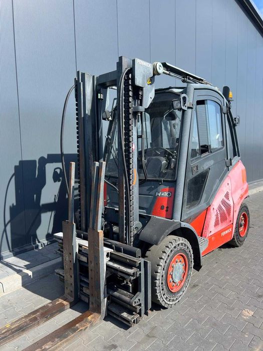 Wózek widłowy LINDE H40D, 2010 rok, Triplex, wolny skok.