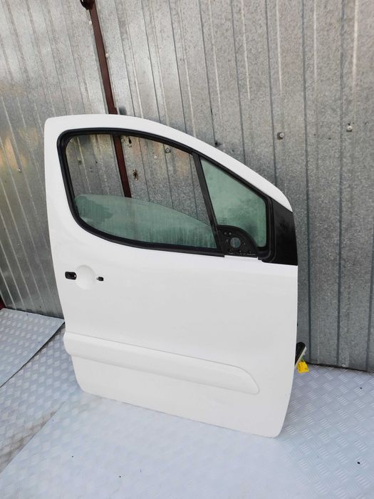 Drzwi prawe przód pasażera Peugeot Partner Citroen Berlingo białe