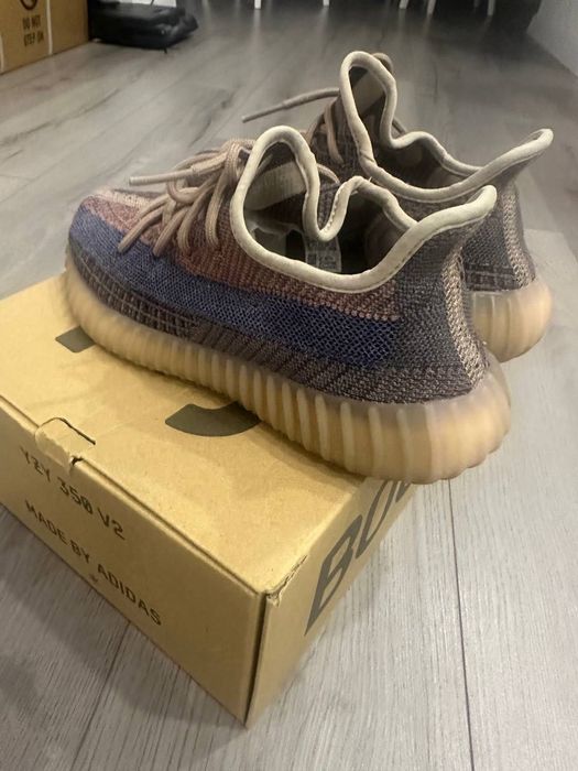 Yeezy boost 350 V2