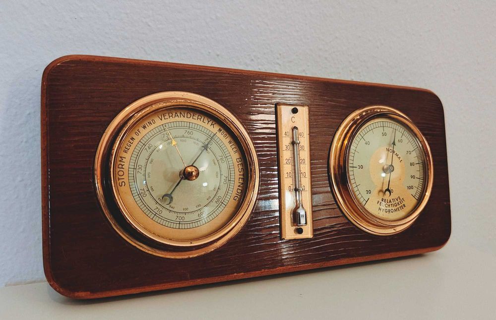 Barómetro aneróide