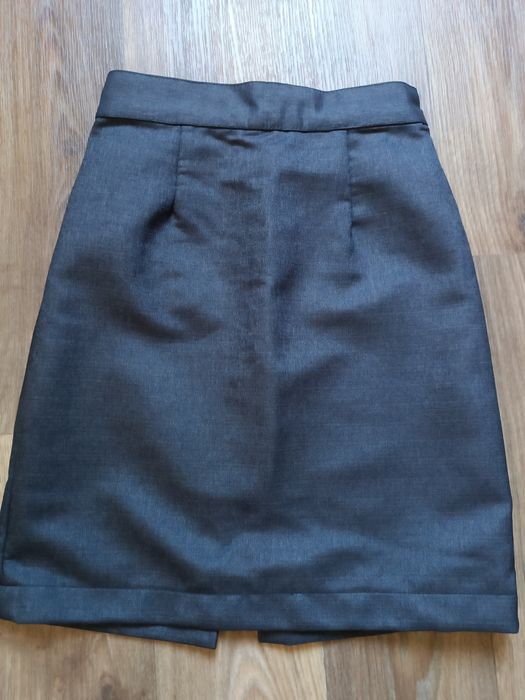 Продам юбку на девочку.