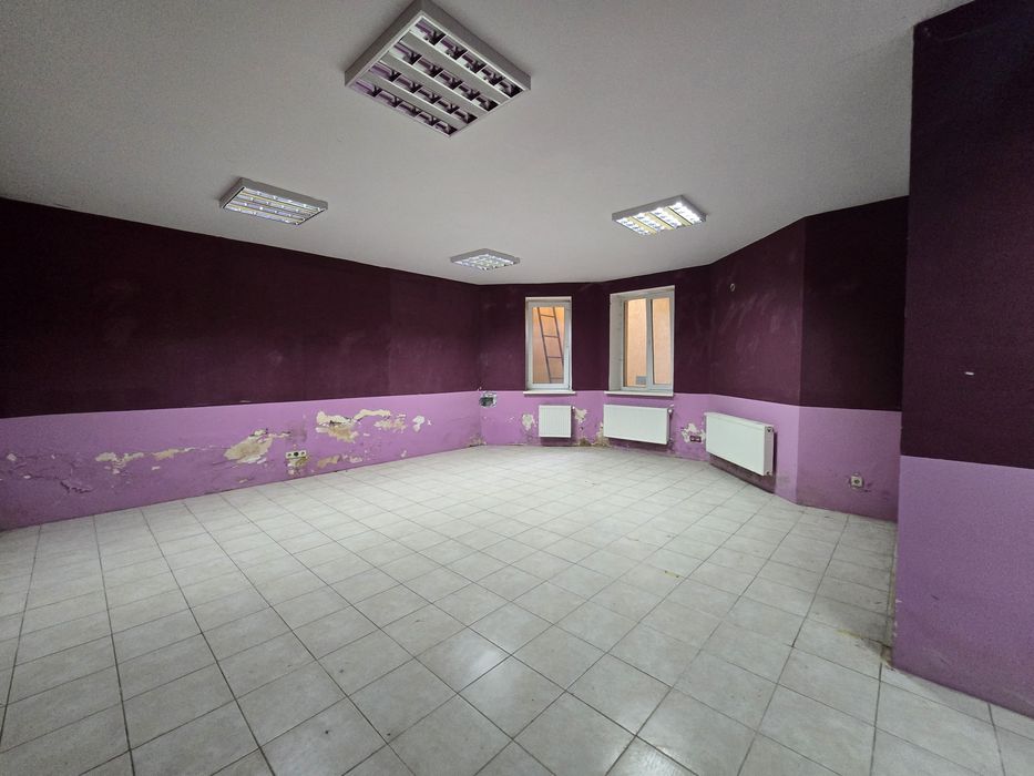 Без% Продажа 95м2 цоколь, біля Фонтану ЖК София, газовое опалення, вул. Миру 40