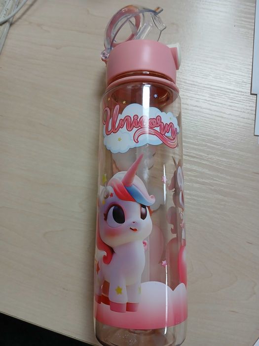 Butelka na wodę, bidon z wizerunkiem jednorożca- nowa