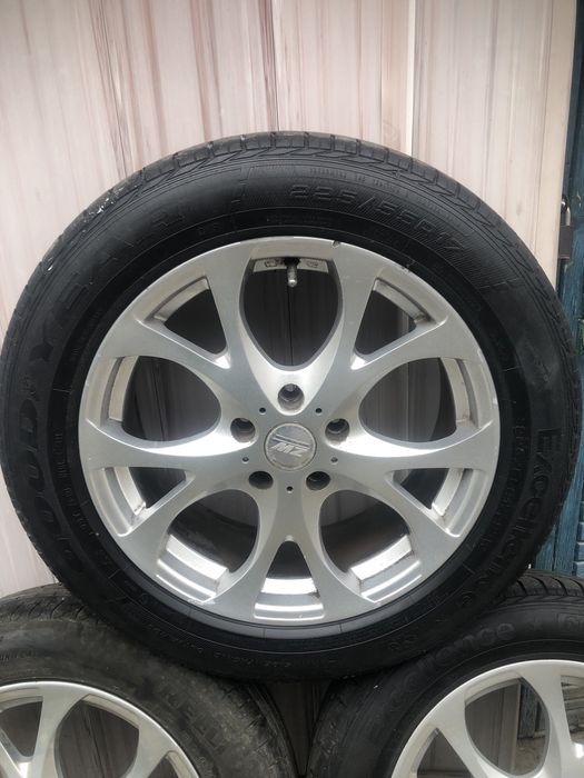 Продам диски 3-шт R17 5/114.3