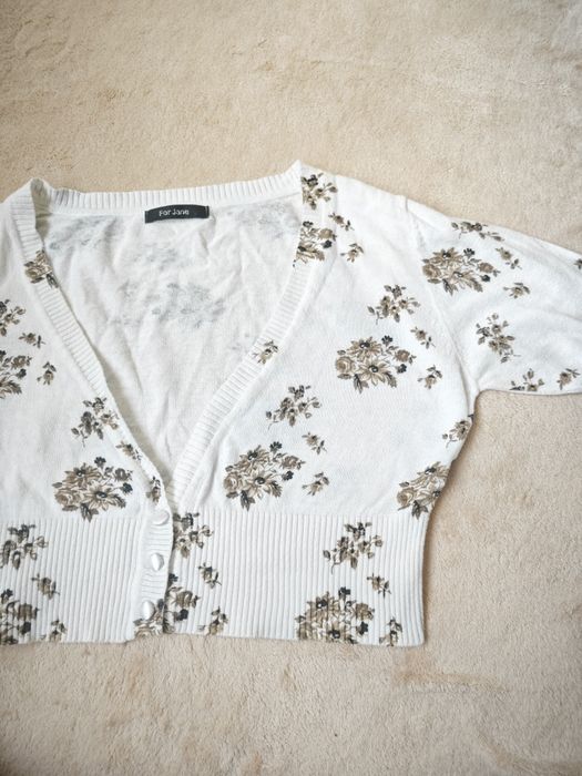 Krótki biały sweterek w kwiatki 2yk coquette
