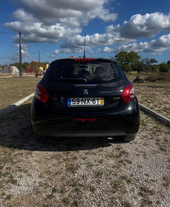 Peugeot 208 1.0 VTi Access 2013 - 92.000 km - 2.º dono — photo 4