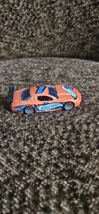 Hot wheels oldsmobile aurora zestaw