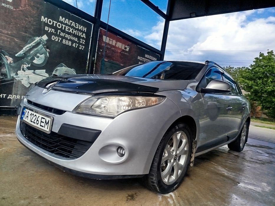 Renault Megane 3 2011рік 1.5 к9к