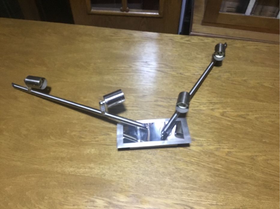 Lampa sufitowa na 4 żarówki