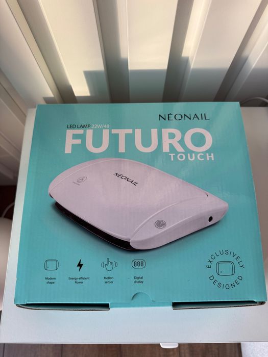 Lampa LED NeoNail Futuro Touch do manicure hybrydowego
