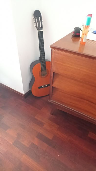 Viola bem estimada não faço uso