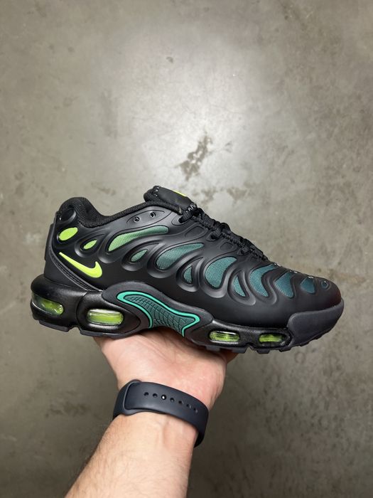 Кросівки чоловічі Nike Air Max Plus Drift Volt Black/Gray
