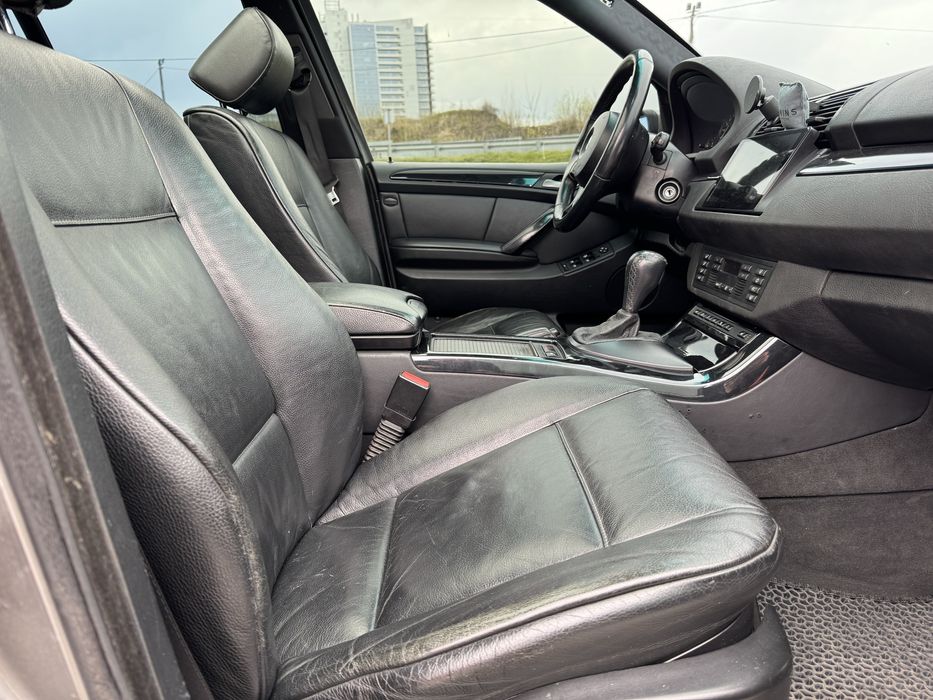 BMW X5 3.0d e53 restailing