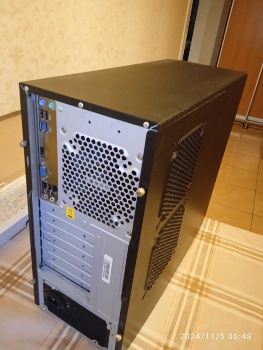 Компьютер ASUS, с монитором, клавиатурой, мышкой, НОВЫЙ1