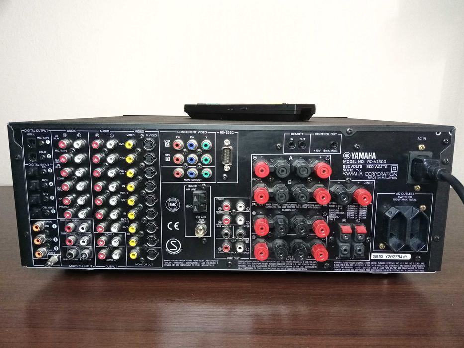 Amplituner Yamaha RX-V1500 RDS pilot