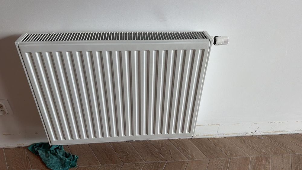 Kaloryfer 60x80 bialy